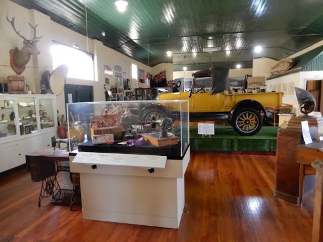 River Restaurant and Takeaways