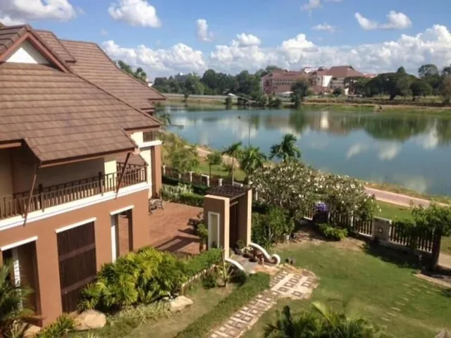 Huaymuang Apartment
