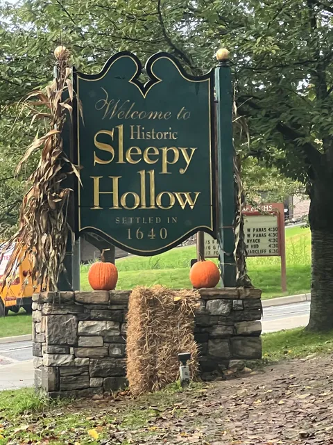Welcome to Historic Sleepy Hollow Sign