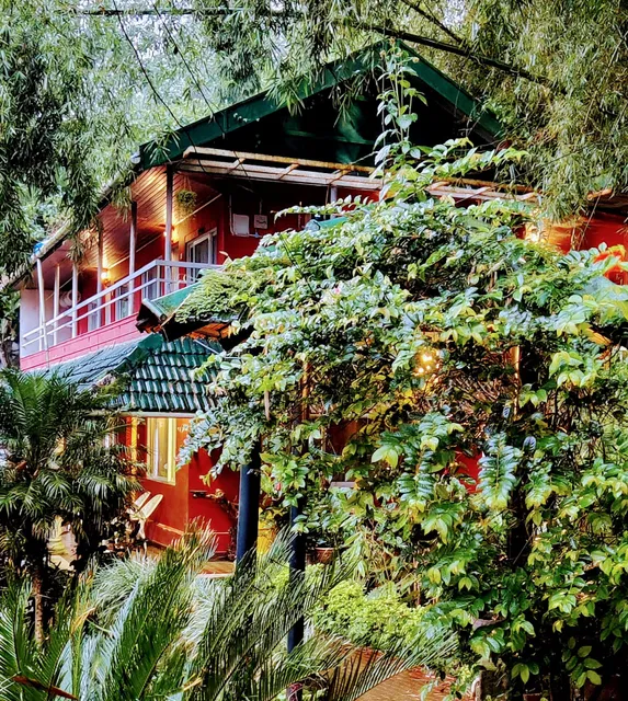 ​Whispering Falls Resort Valparai