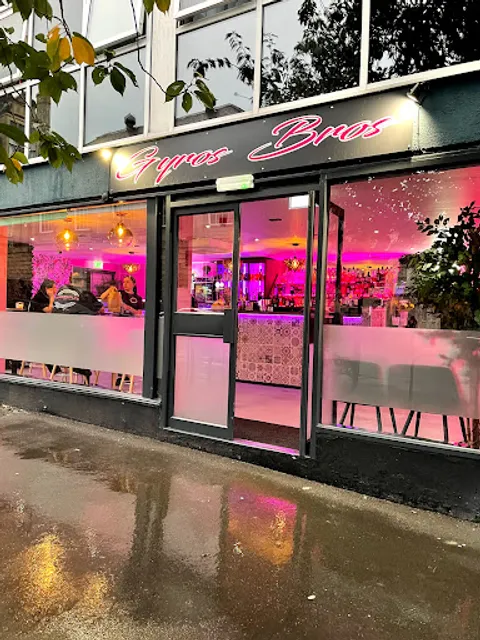 Gyros Bros