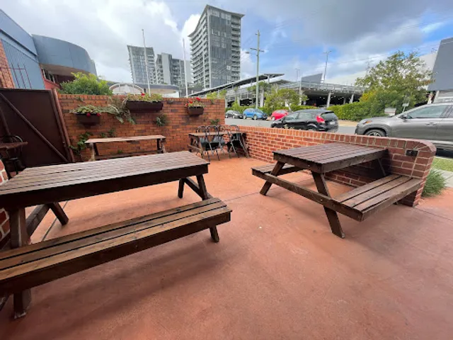 Factory 51 - Italian