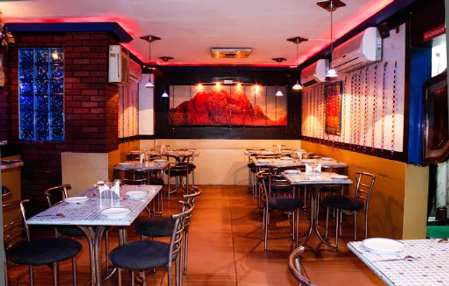 True Blue Restaurant & Bar