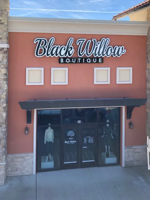 Black Willow Boutique