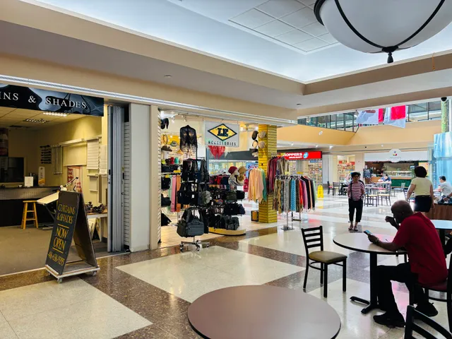 Shops On Steeles & 404