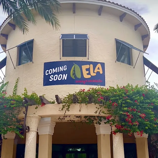 Ela Curry & Cocktails