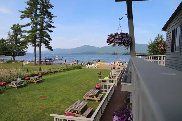 Golden Sands Resort NOW Waters Edge Lodge on Lake George