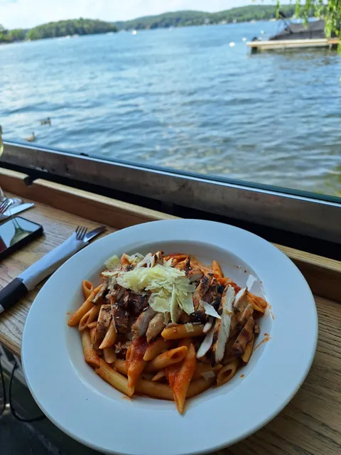 Friends Waterfront Bar & Grill