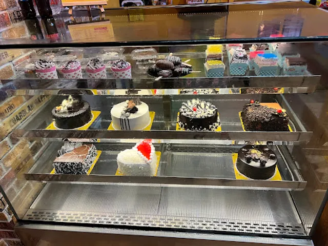 Kekiz. Waagh Bakery. Jahangirabad