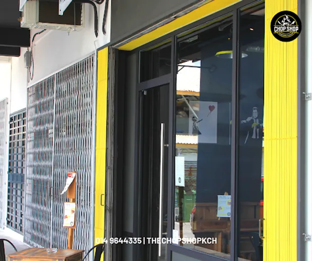 Moto Moto Cafe Formerly The Chop Shop