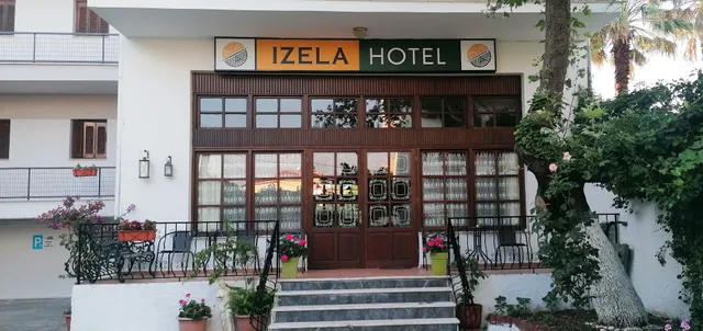 Izela Hotel