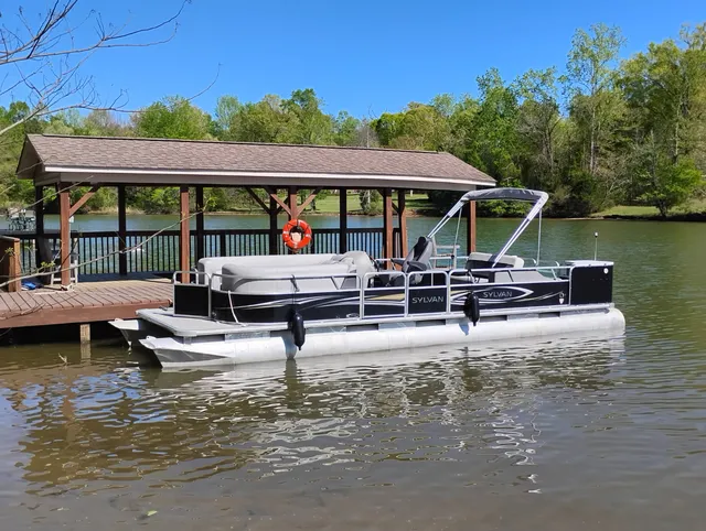 Watts Bar Boat Rentals