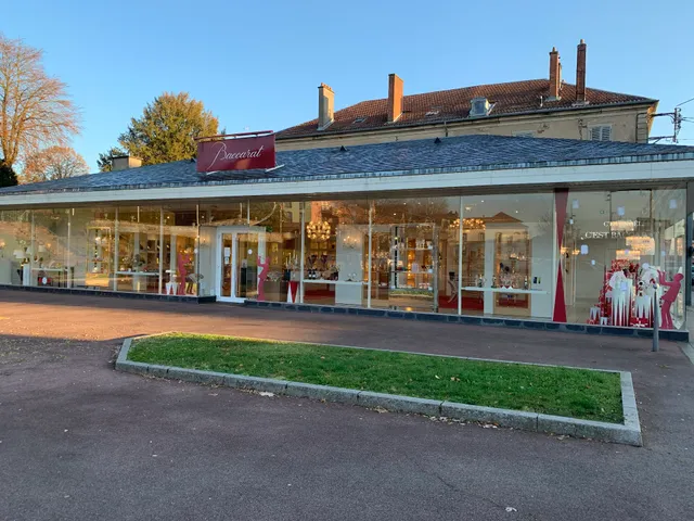 Baccarat Boutique Baccarat