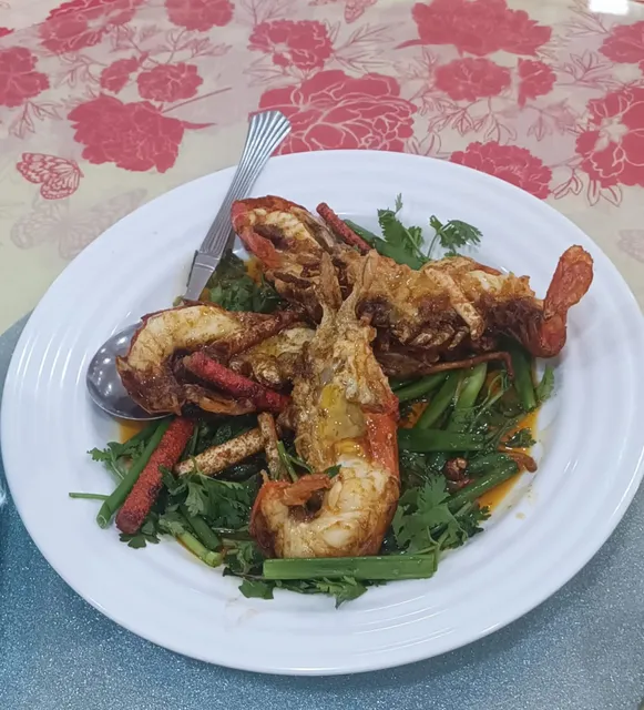 濃香海鲜酒家Long Hiong Seafood Farm Village