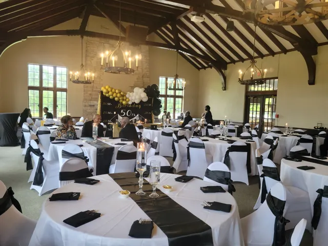 Brown Deer Park Clubhouse