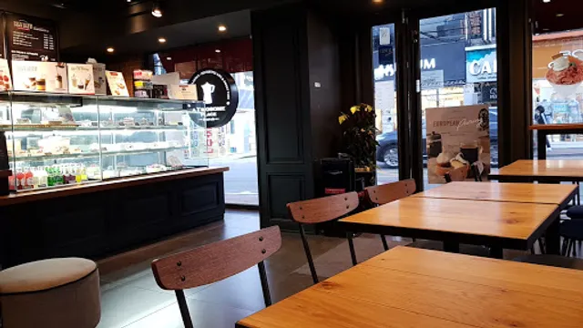 투썸플레이스 하남신장점