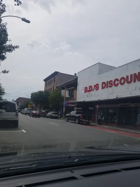 BD's Discount & Furniture