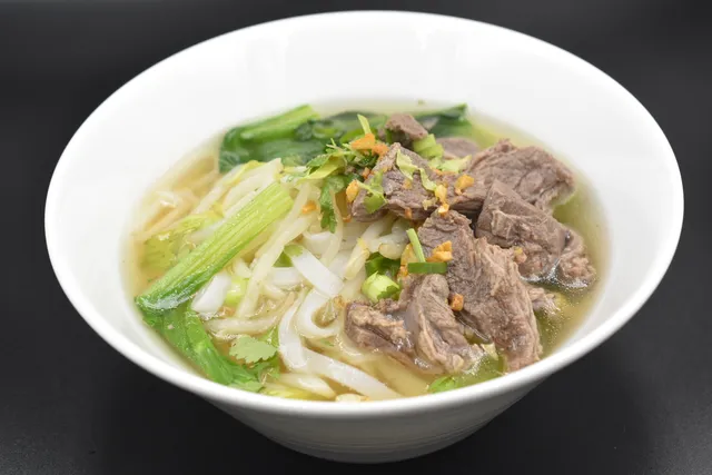 SRITHONG khao man gai