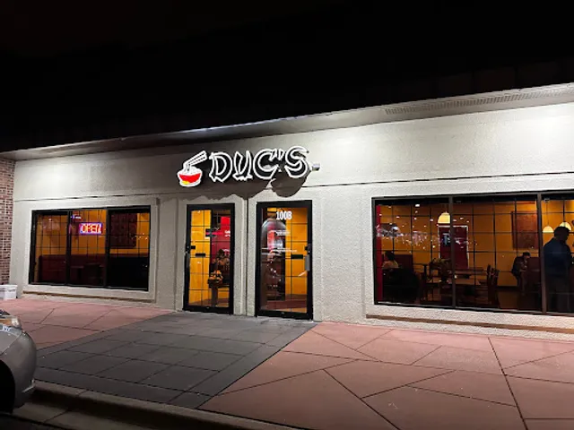 Duc's Restaurant Woodbury