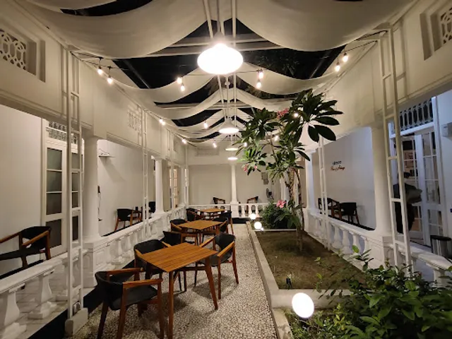 Excelso - SUB House of Airlangga