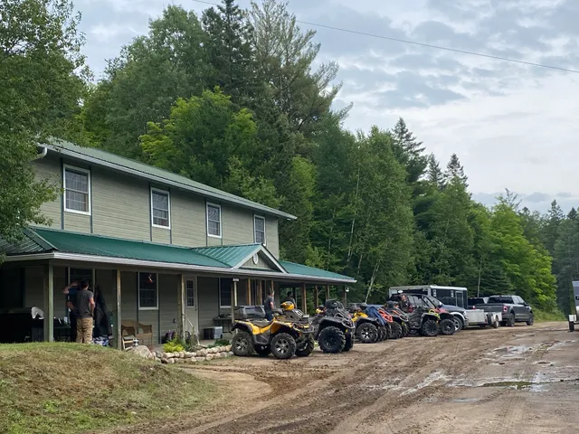 Mitziville By The Lake