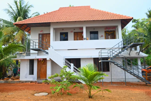 Kayalvarath paradise home stay