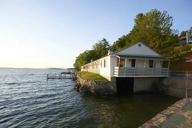 Belknap Point Inn