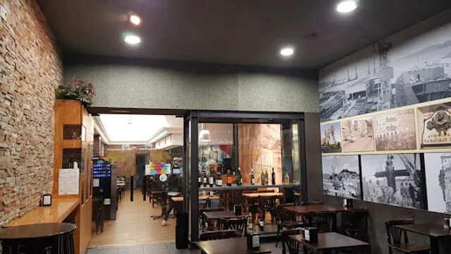 Taperia Sanjurjo Café