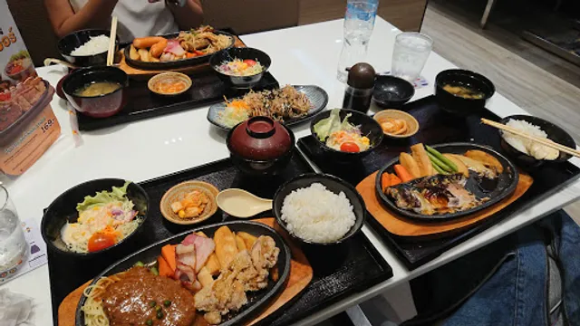 Yayoi ยูเนี่ยนฮอลล์