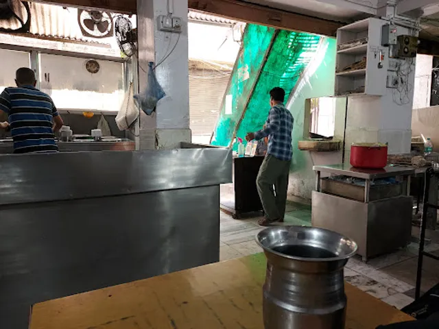 New Maha Laxmi Vaishno Bhojnalay