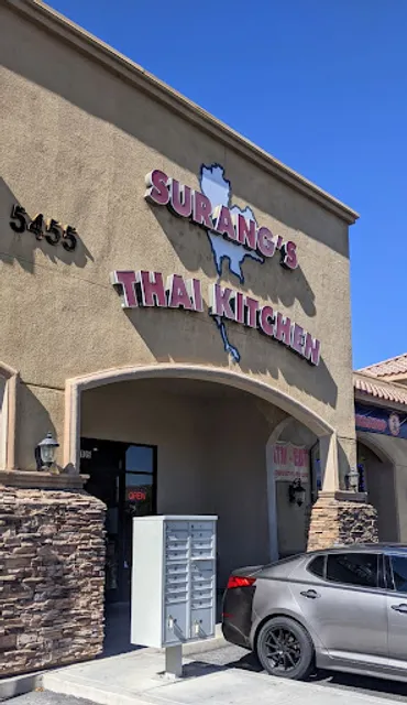 Mama Surang Thai Kitchen