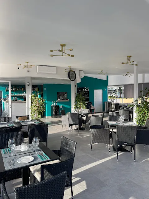 Corner205 International Restaurant