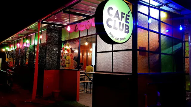 Cafe club