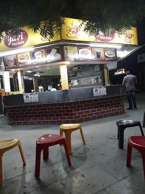 Yuvi The Cafe | Thaltej Cross Road