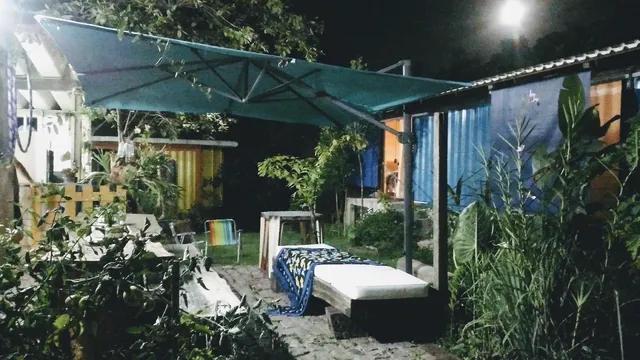 Eco Manguinhos Pousada Container