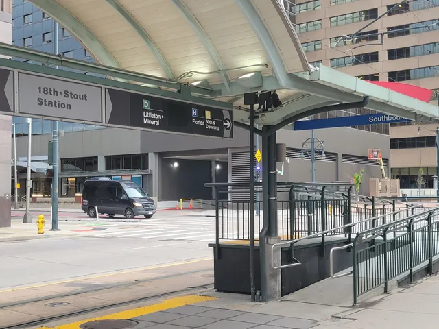 18th St / Stout Station