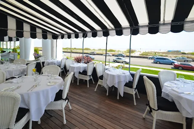 Peter Shields Inn & Restaurant