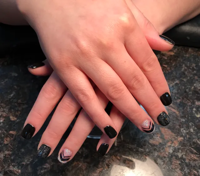 Regal Nails, Salon & Spa