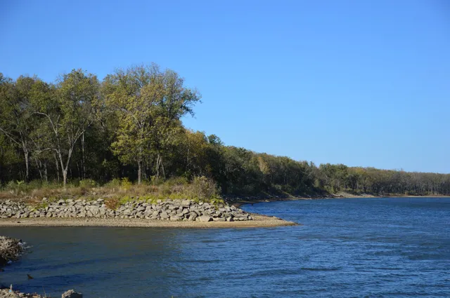 Three Fingers Bay Public Use Area