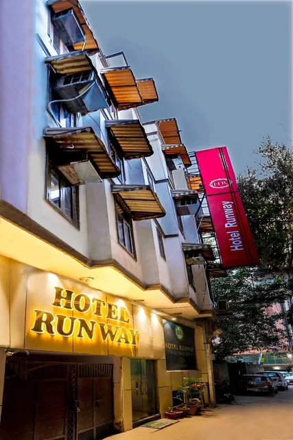 Hotel Runway now open