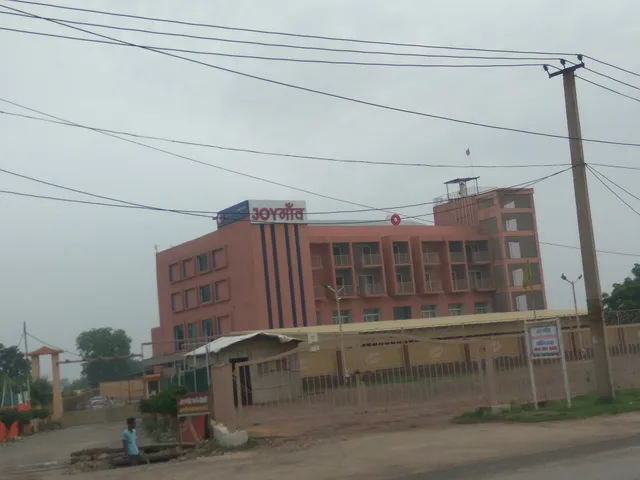 Capital O 43273 Joygaon Resort