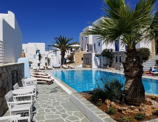 Folegandros Apartments