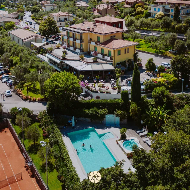 Hotel Limone