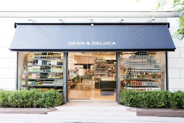 DEAN & DELUCA Yurakucho Store