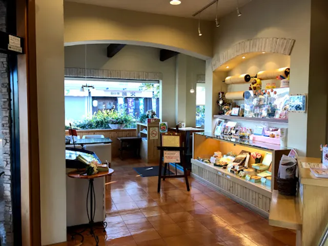 Bois de Boulogne French Pastry Shop