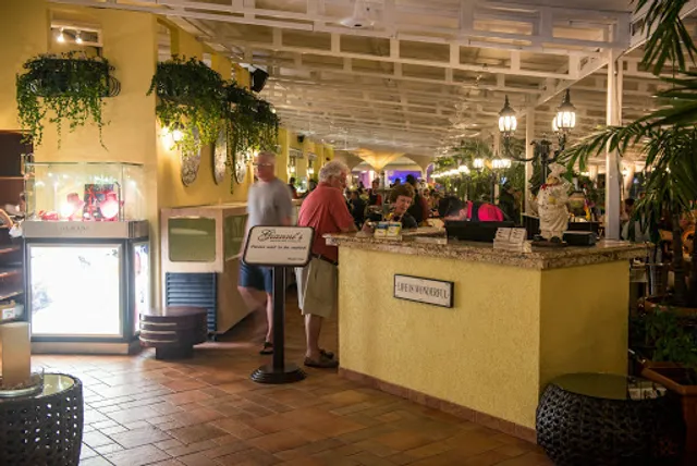 Giannis Restaurant Aruba