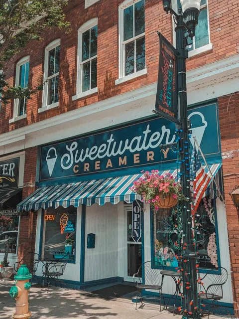 SWEETWATER CREAMERY LLC