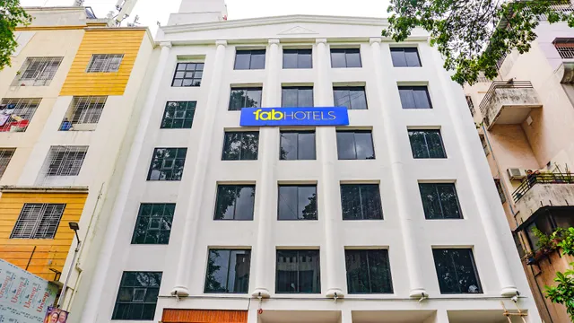 FabHotel Royal Palace Inn