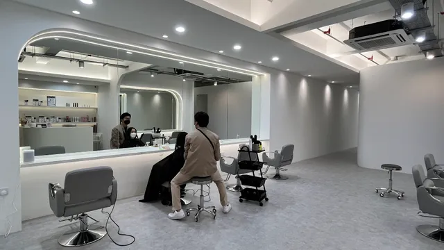 HOLIC SALON - Sunway Velocity