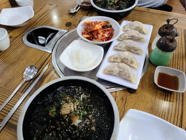 본만두 천천본점 / Bonmandu Cheoncheon Main Store / 本饺子 天川本店 / ボンマンドゥ チョンチョン本店